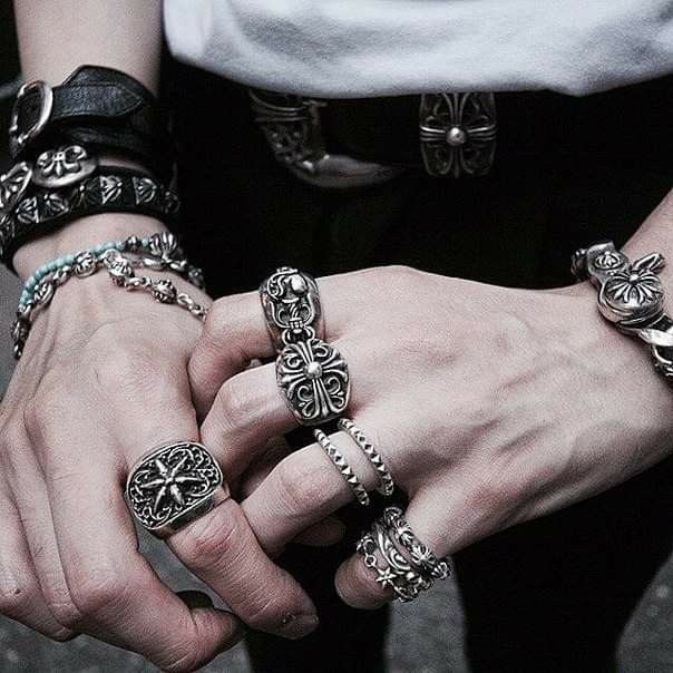 How to Shop for Chrome Hearts Online Like a Pro post thumbnail image