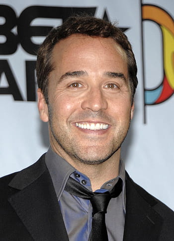 Jeremy Piven: The Actor Who Commands the Screen post thumbnail image